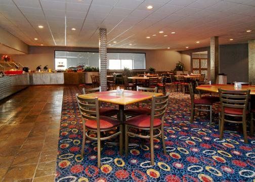 Comfort Inn Conference Center Tampa Restaurant photo